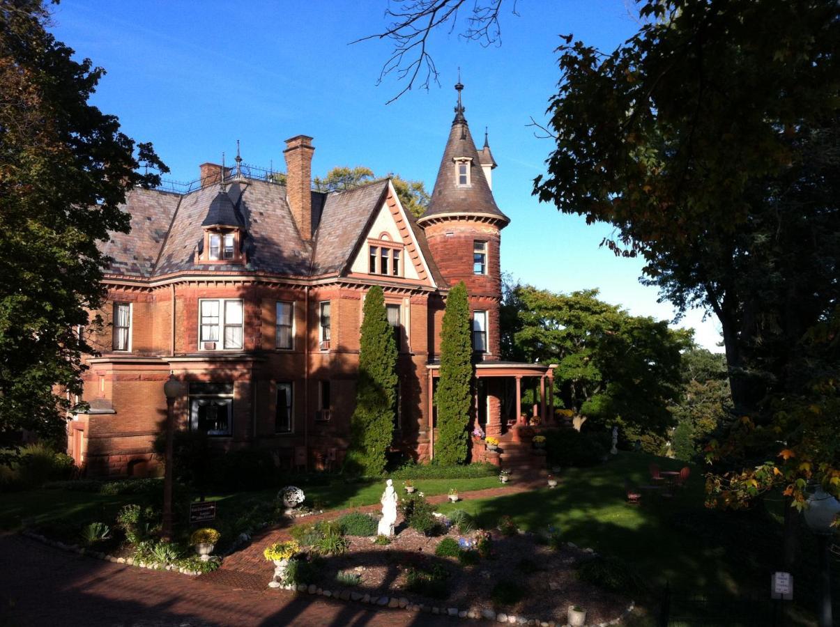 Henderson Castle Inn Kalamazoo Exterior photo